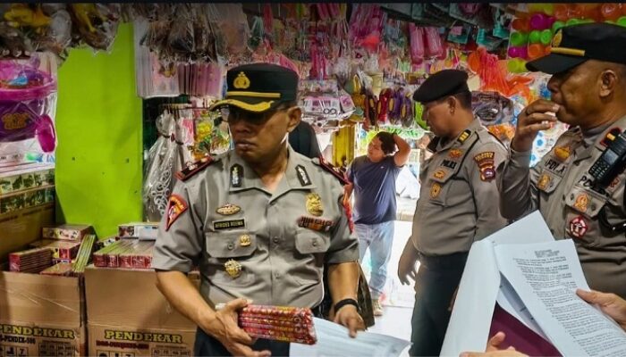 Lapak dan Toko Jual Petasan Dirazia Polisi, Sejumlah Barang Bukti Diamankan
