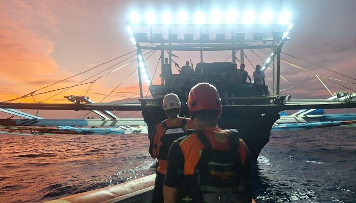 Mati Mesin di Perairan Mentawai, KM Karya Bersama Dievakuasi Tim Gabungan