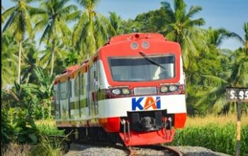 Kereta Api Lembahanai Tabrak Tiga Pelajar, 1 Tewas dan 2 Lainnya Kritis